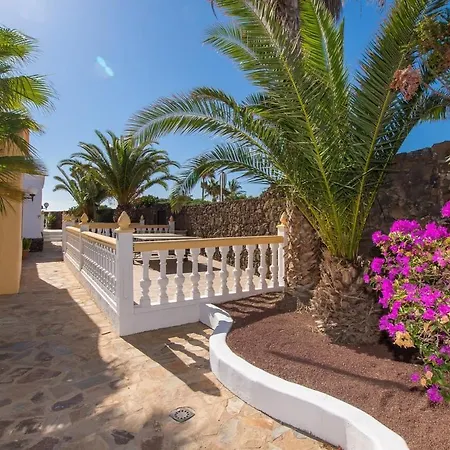 Вилла Eliana With Air Conditioning And Sea Views