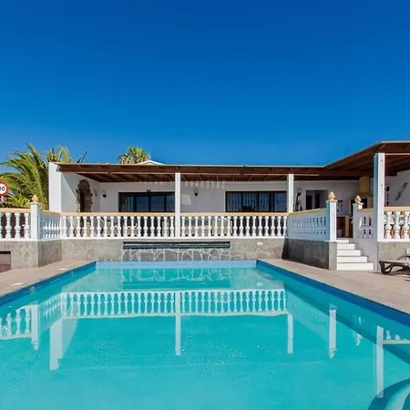 Eliana With Air Conditioning And Sea Views