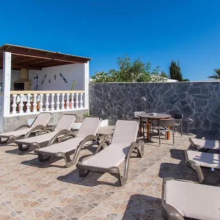 Eliana With Air Conditioning And Sea Views *